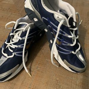 Nike gently used tennis shoes size 13